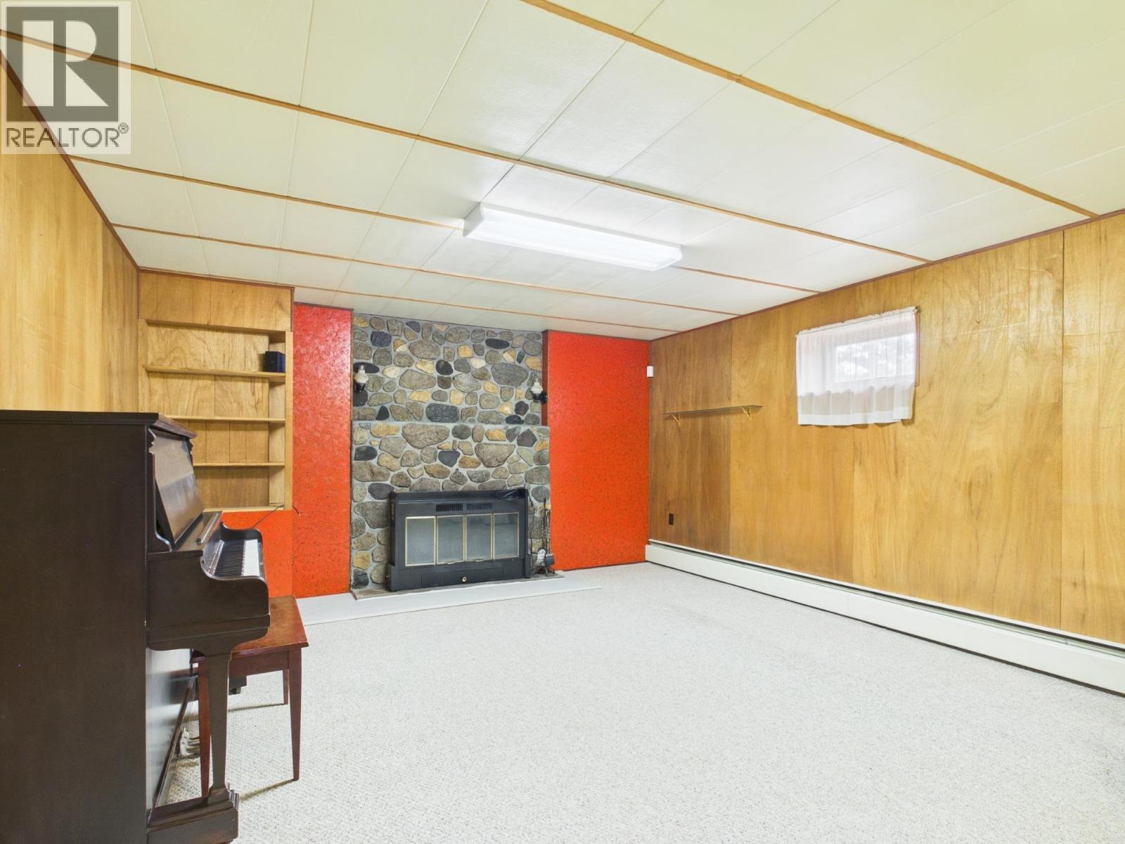 2038 WHITE ROAD - 30