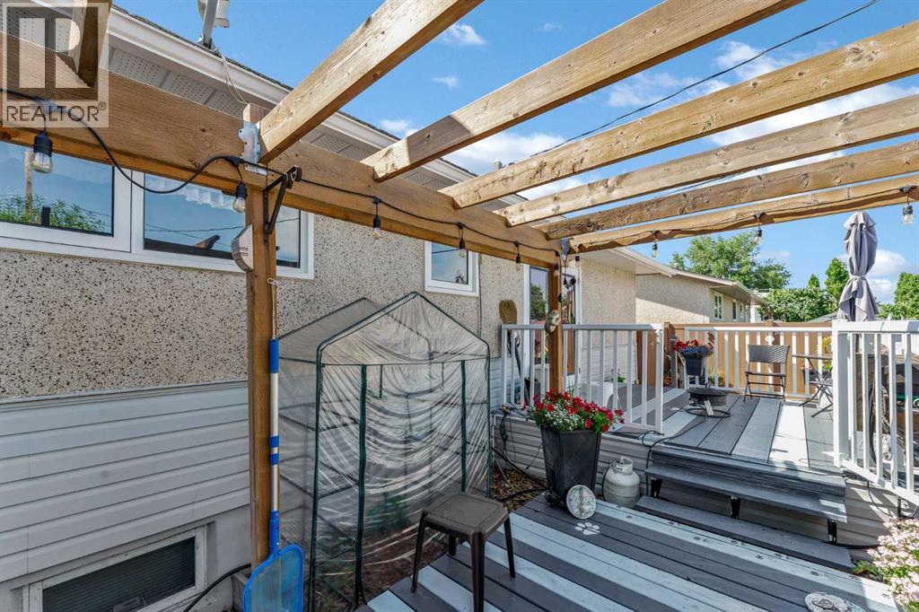 1896 28 Street SE - 36