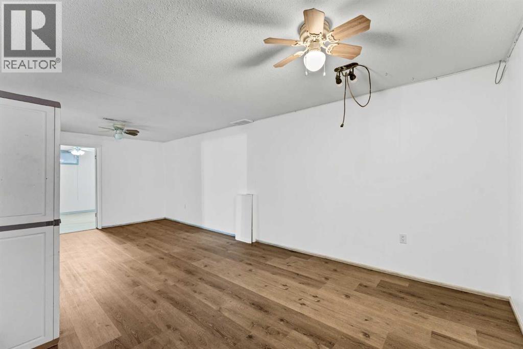 1896 28 Street SE - Image 19