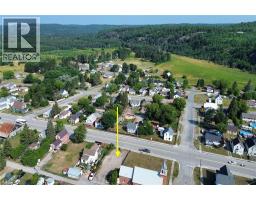 33 Main Street, Webbwood, ON P0P2G0 Photo 8