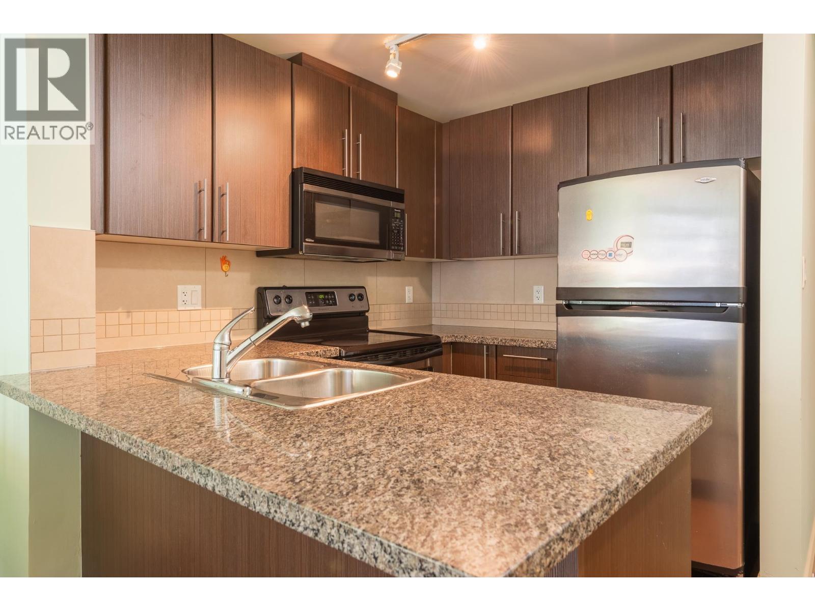 2310 892 CARNARVON STREET, New Westminster