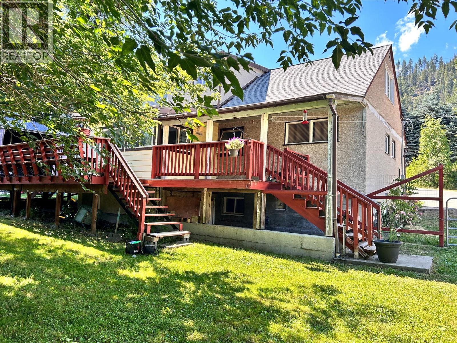 2066 CAUGHLIN Road - 2