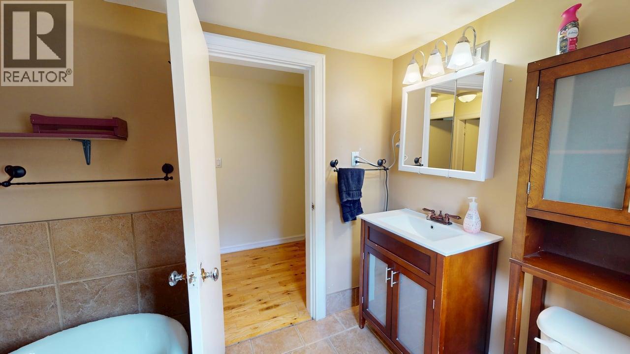 2066 CAUGHLIN Road - Image 34