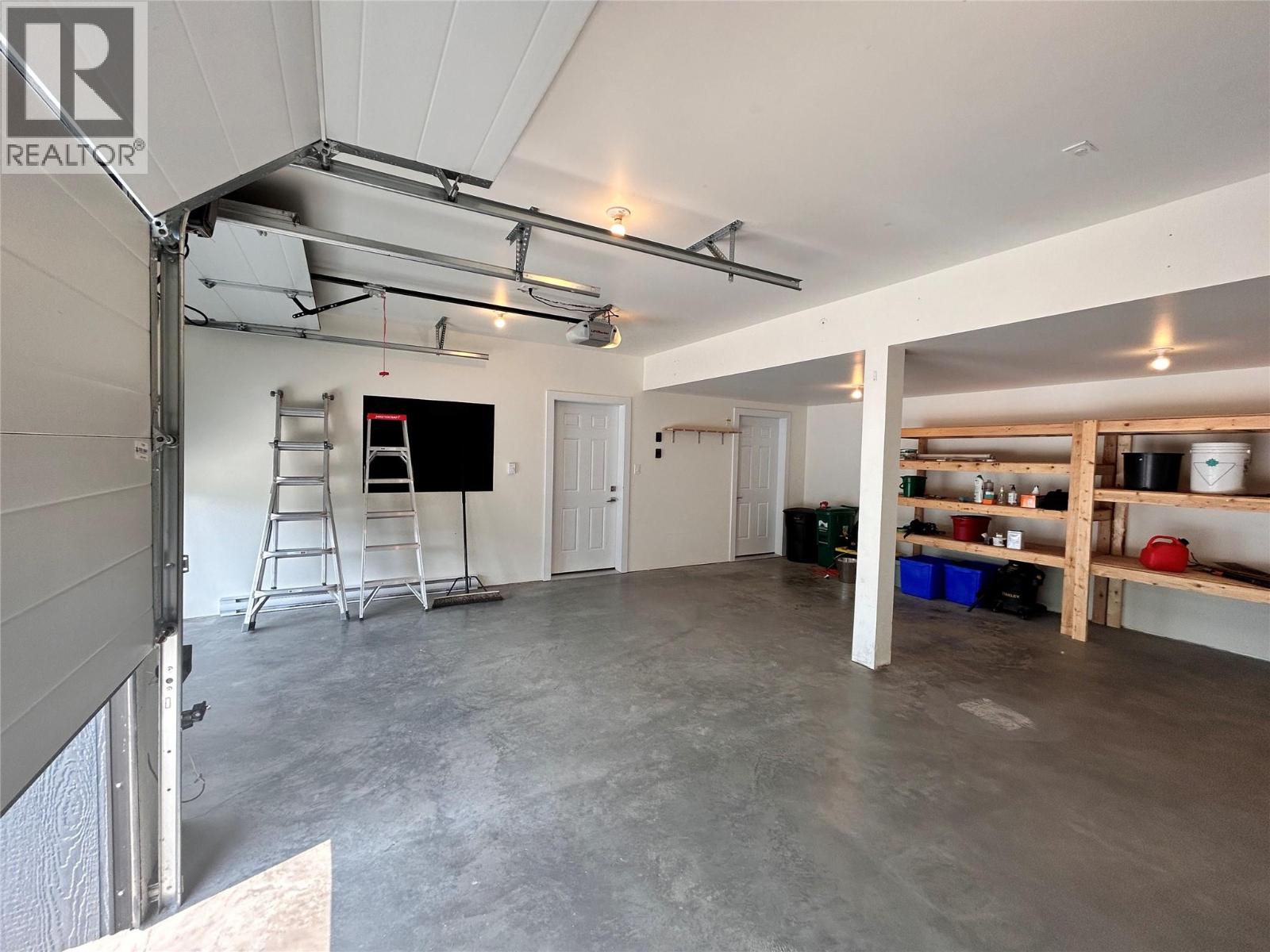 944 Redstone Drive - 24