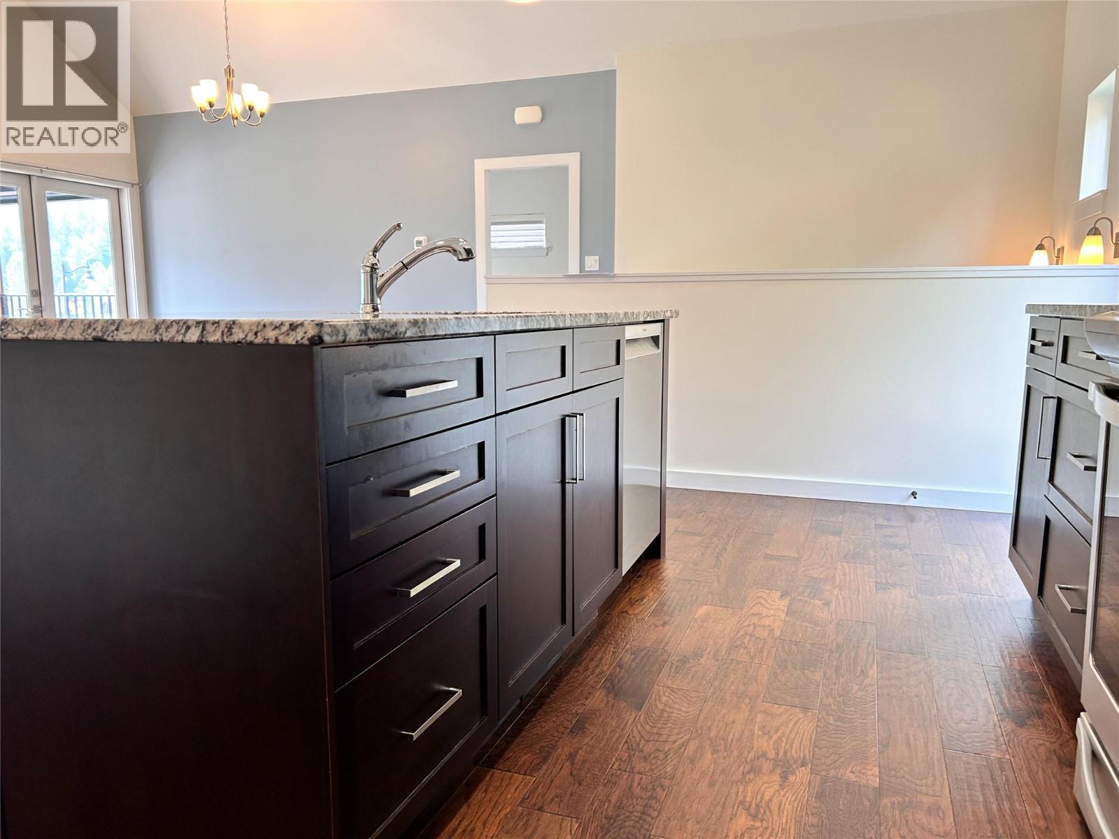 944 Redstone Drive - Image 35