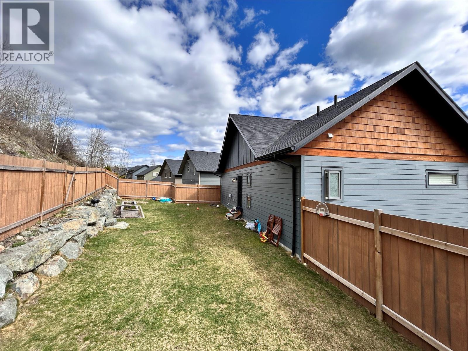 944 Redstone Drive - Image 62