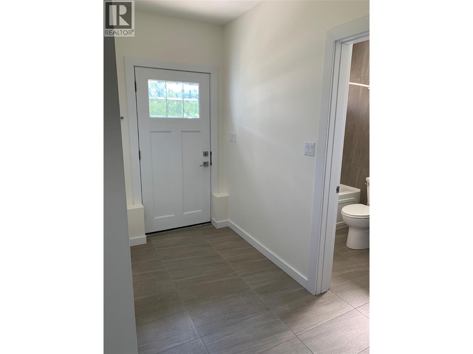 944 Redstone Drive - 9