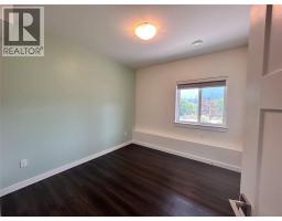 944 Redstone Drive, Rossland, BC V0G1Y0 Photo 16