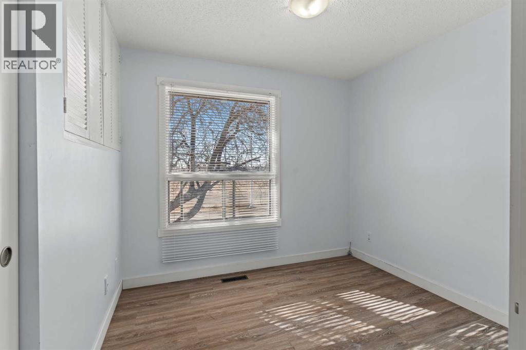 187 Falwood Way NE - 12