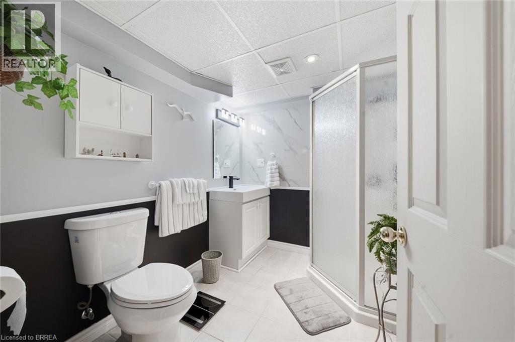 22 RIVEROAKS Drive - Image 21