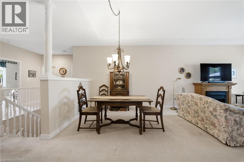 22 RIVEROAKS Drive - Image 6