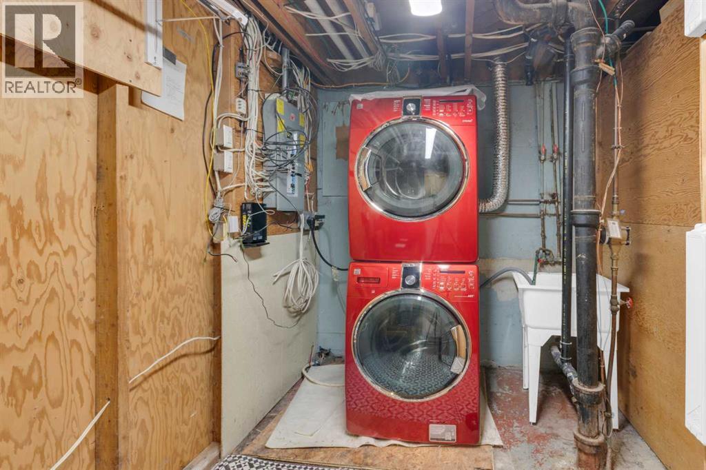 1 Thorncliffe Crescent NW - Image 33