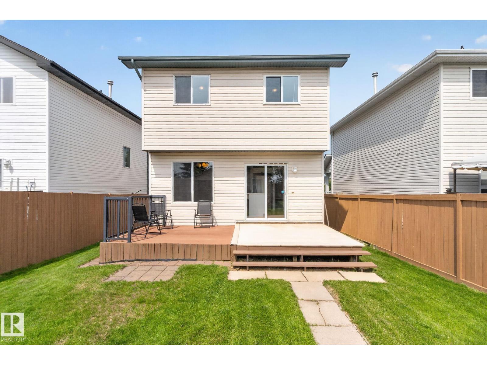 8923 173 AV NW - 28