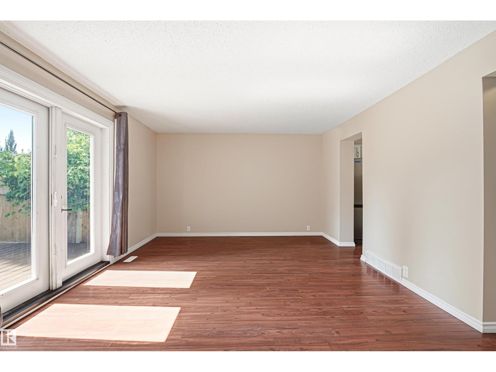 281 Vantage LN - Image 17