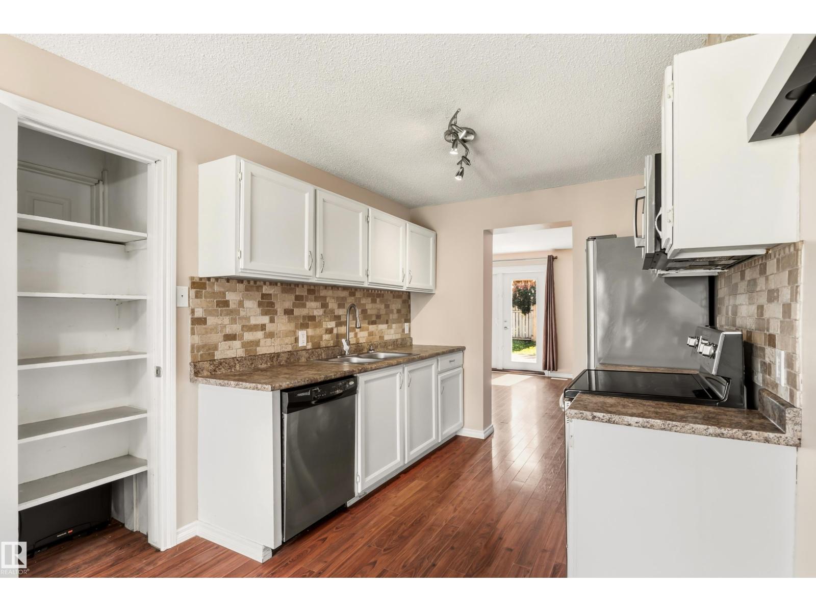 281 Vantage LN - Image 24