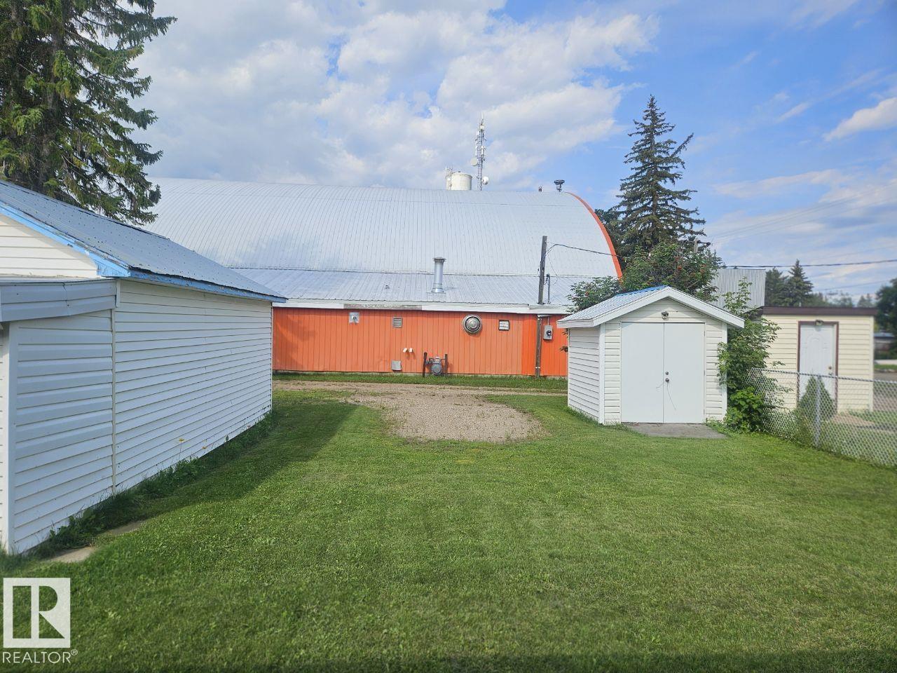 5024 50 ST - Image 33