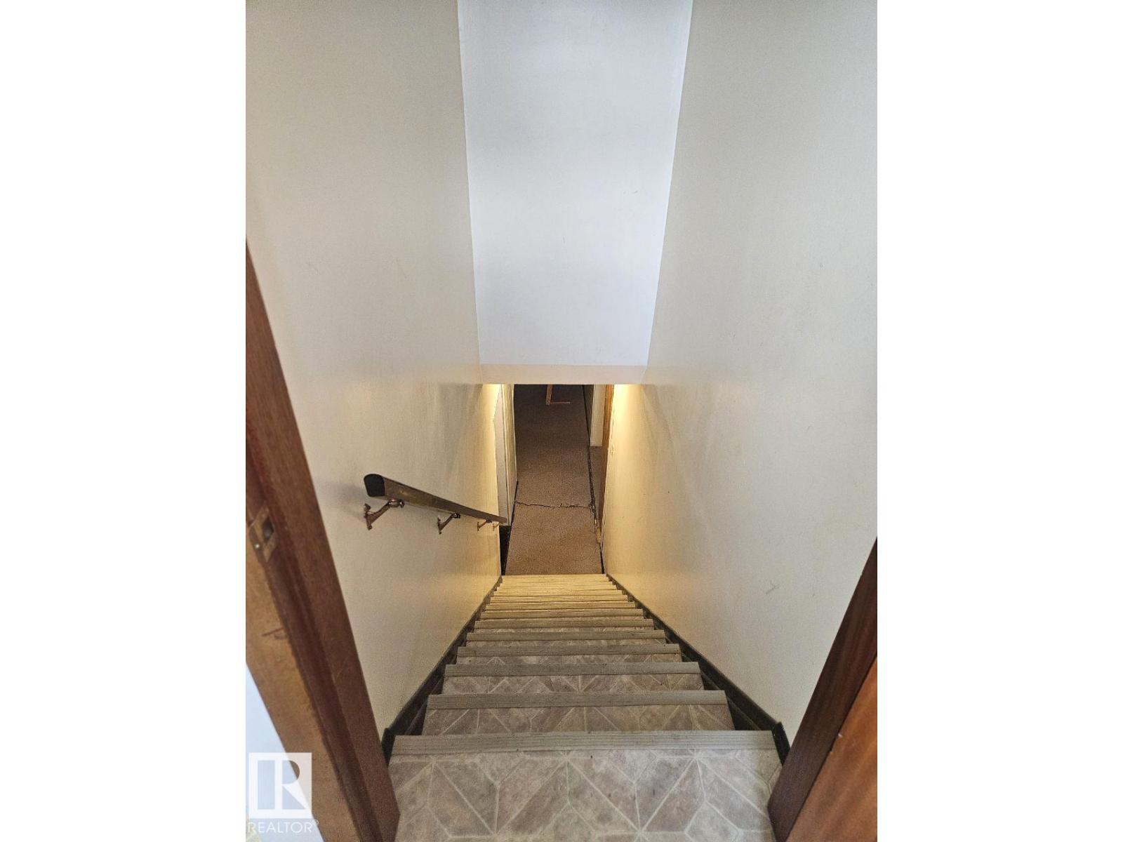 5024 50 ST - Image 19