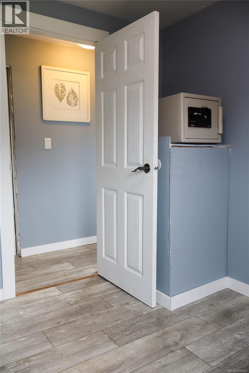 #87 5250 Beaver Harbour Rd - Image 23