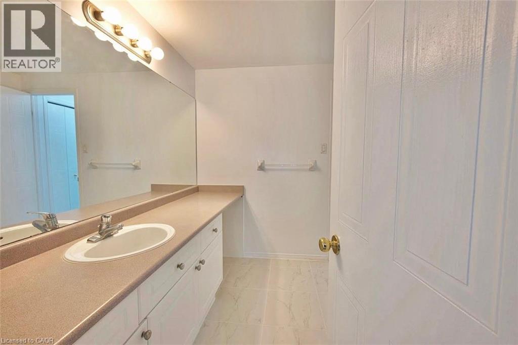 #37 230 BLACKHORNE Drive - 14