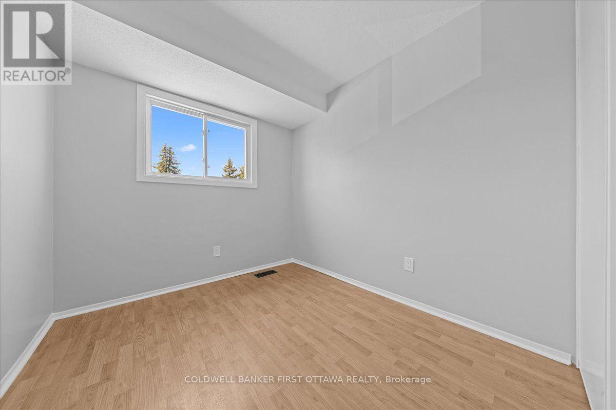 2701 PIMLICO CRESCENT - 15