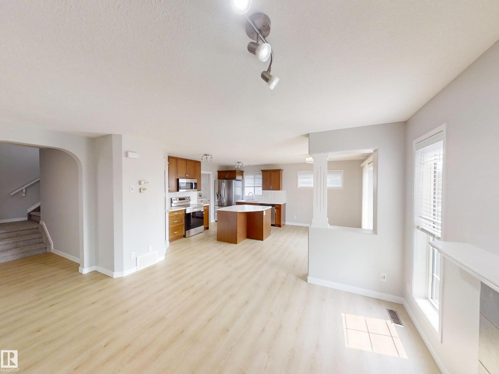 21107 58 AV NW - 22