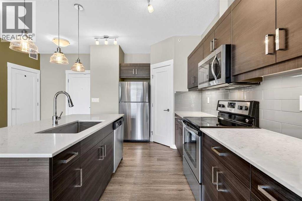 #418 10 Walgrove Walk SE - 18