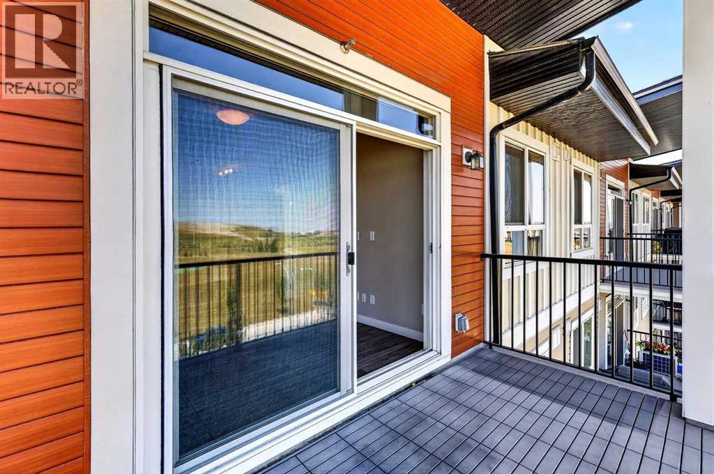 #418 10 Walgrove Walk SE - 44