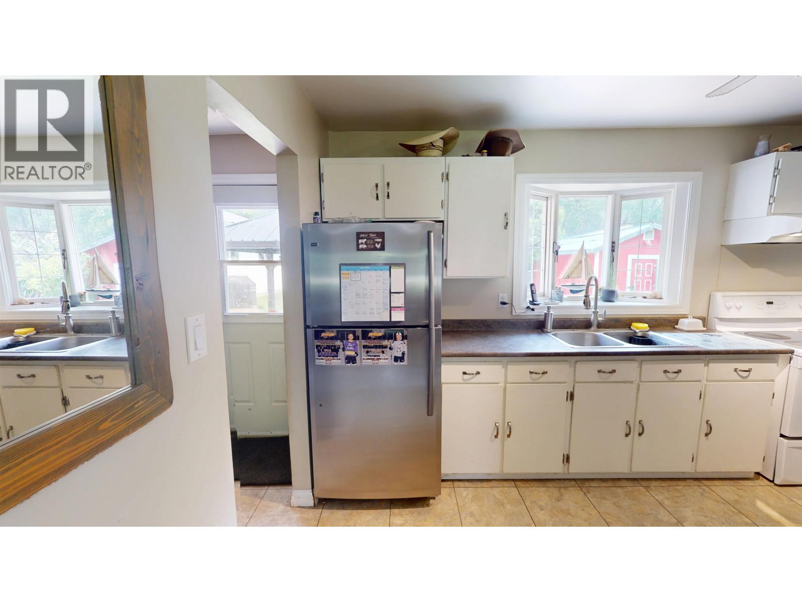 1282 HAUSAMAN ROAD - Image 15