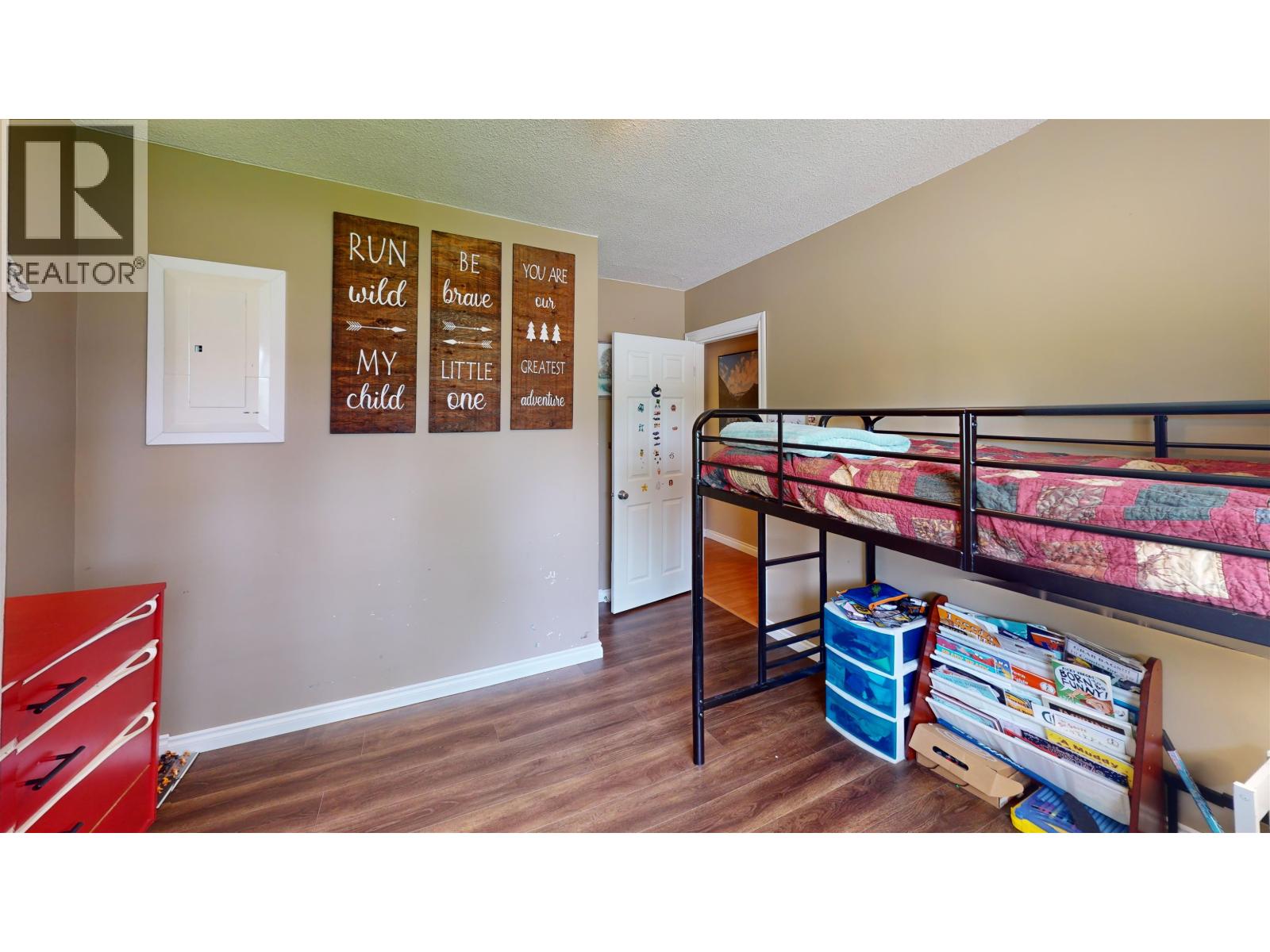 1282 HAUSAMAN ROAD - 23