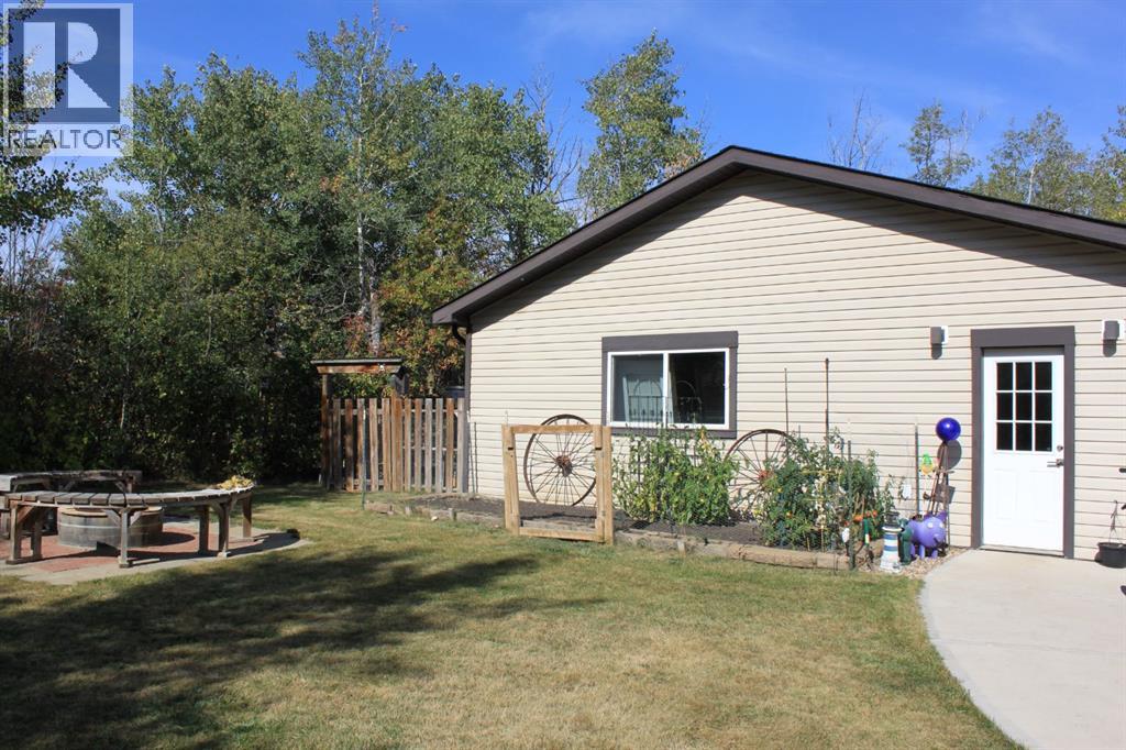 3 Kaylee Crescent - 33