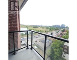 816 - 3100 Keele Street, Toronto, ON M3M0E1 Photo 8
