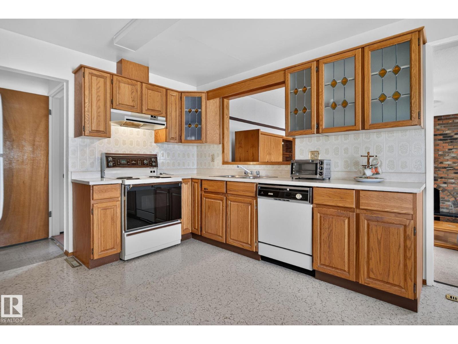 6012 145 AV NW - Image 15