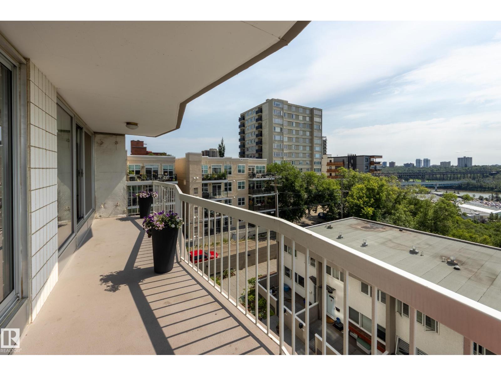 #502 9835 113 ST NW - Image 14