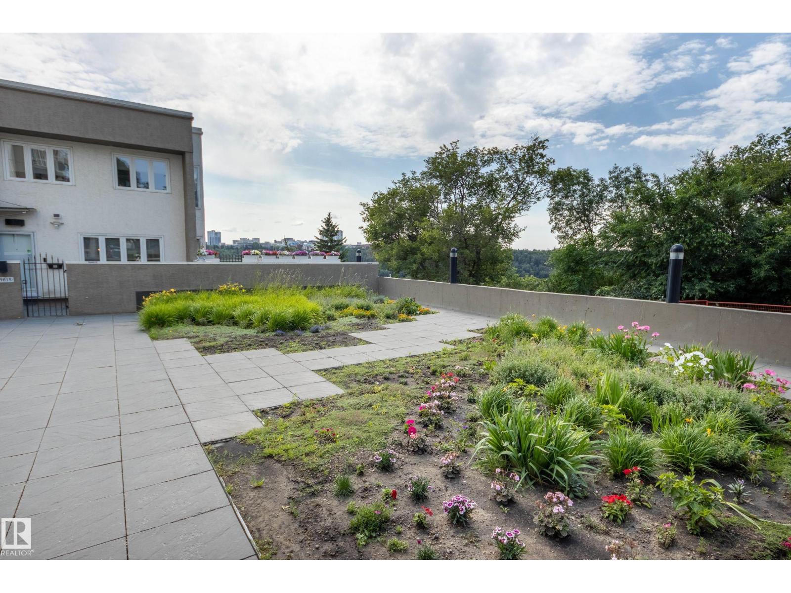 #502 9835 113 ST NW - Image 42