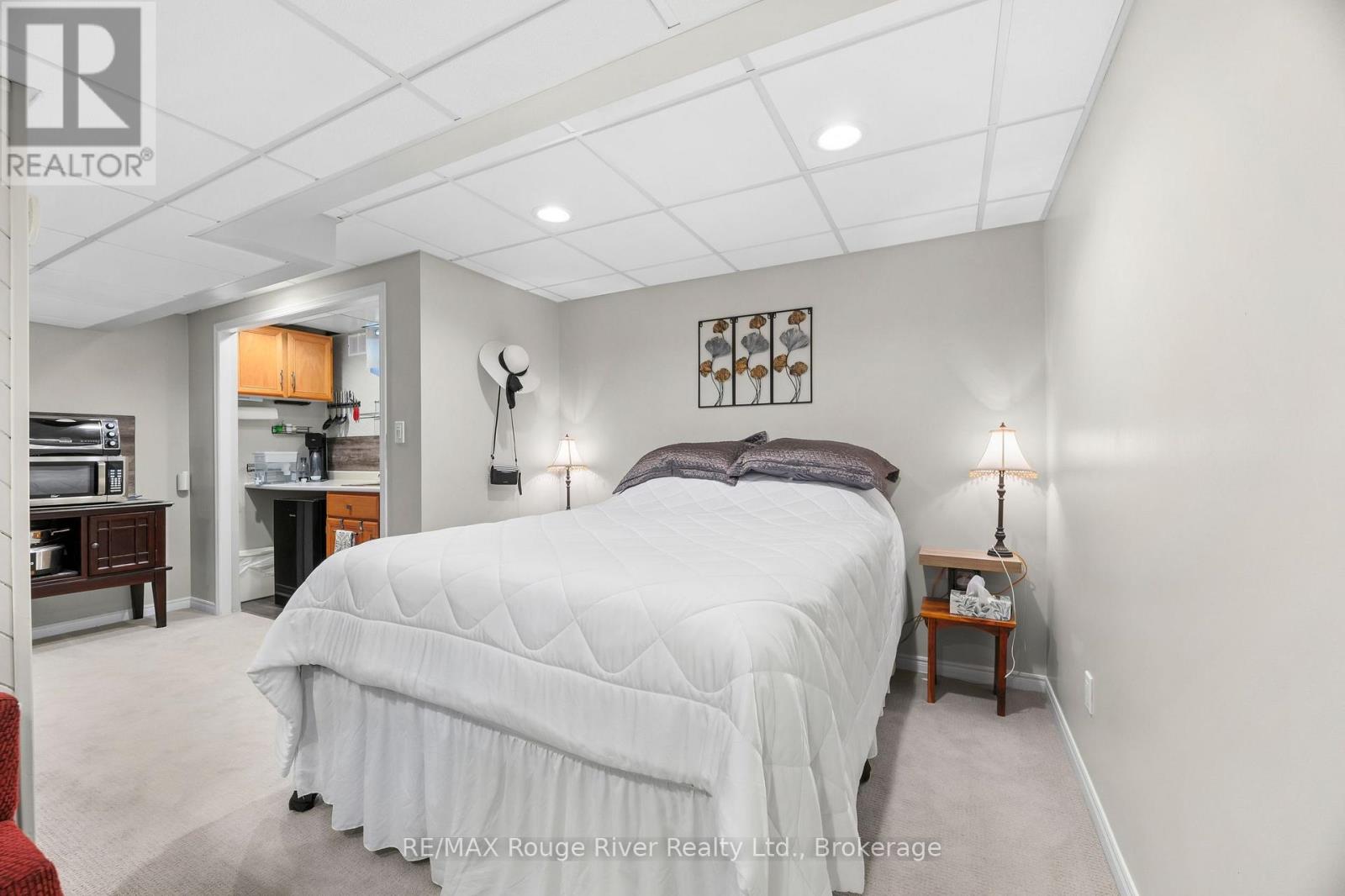 51 LYNDALE CRESCENT - Image 33