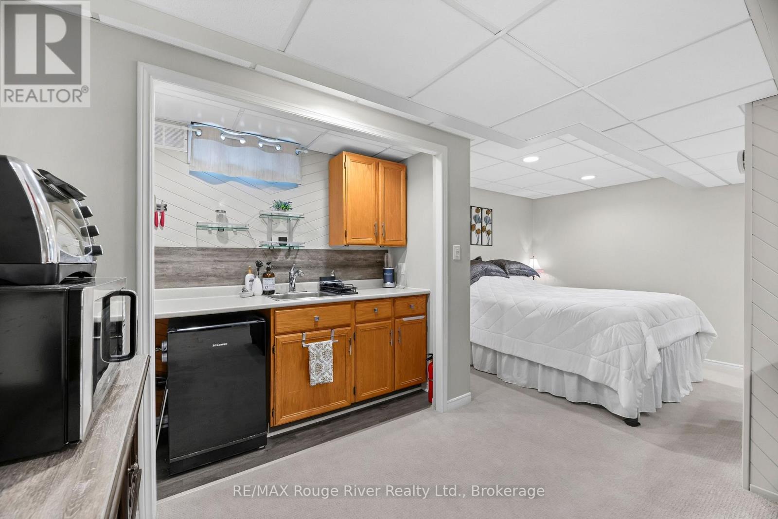 51 LYNDALE CRESCENT - Image 36