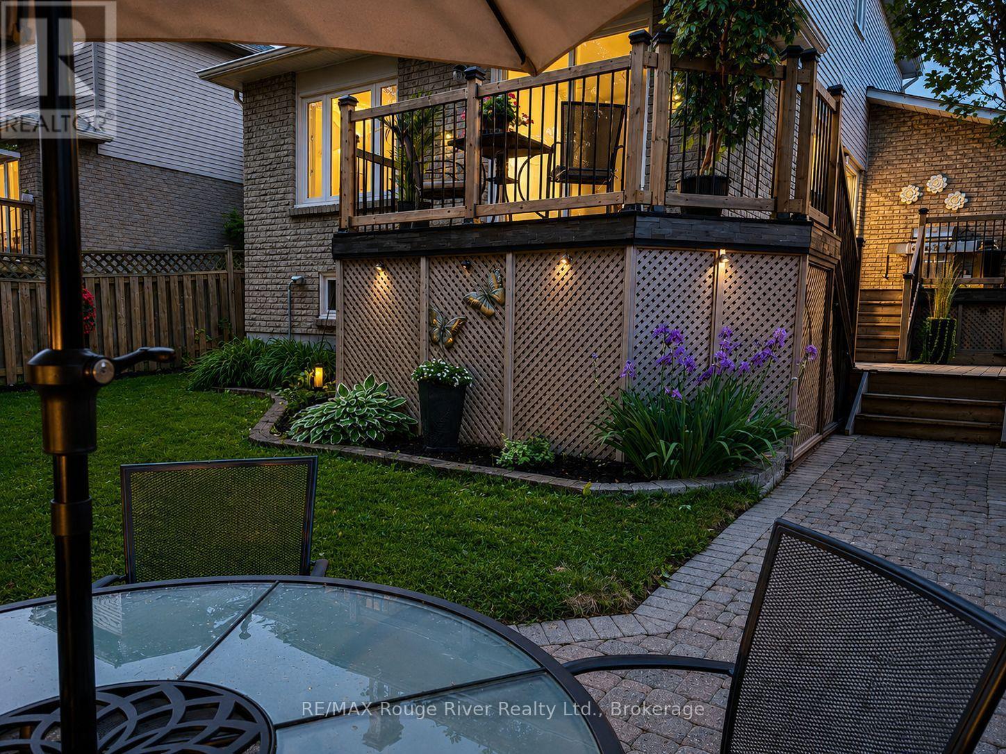 51 LYNDALE CRESCENT - 48
