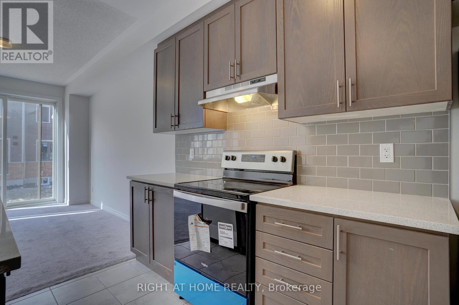 2038 CAMERON LOTT CRESCENT - 6