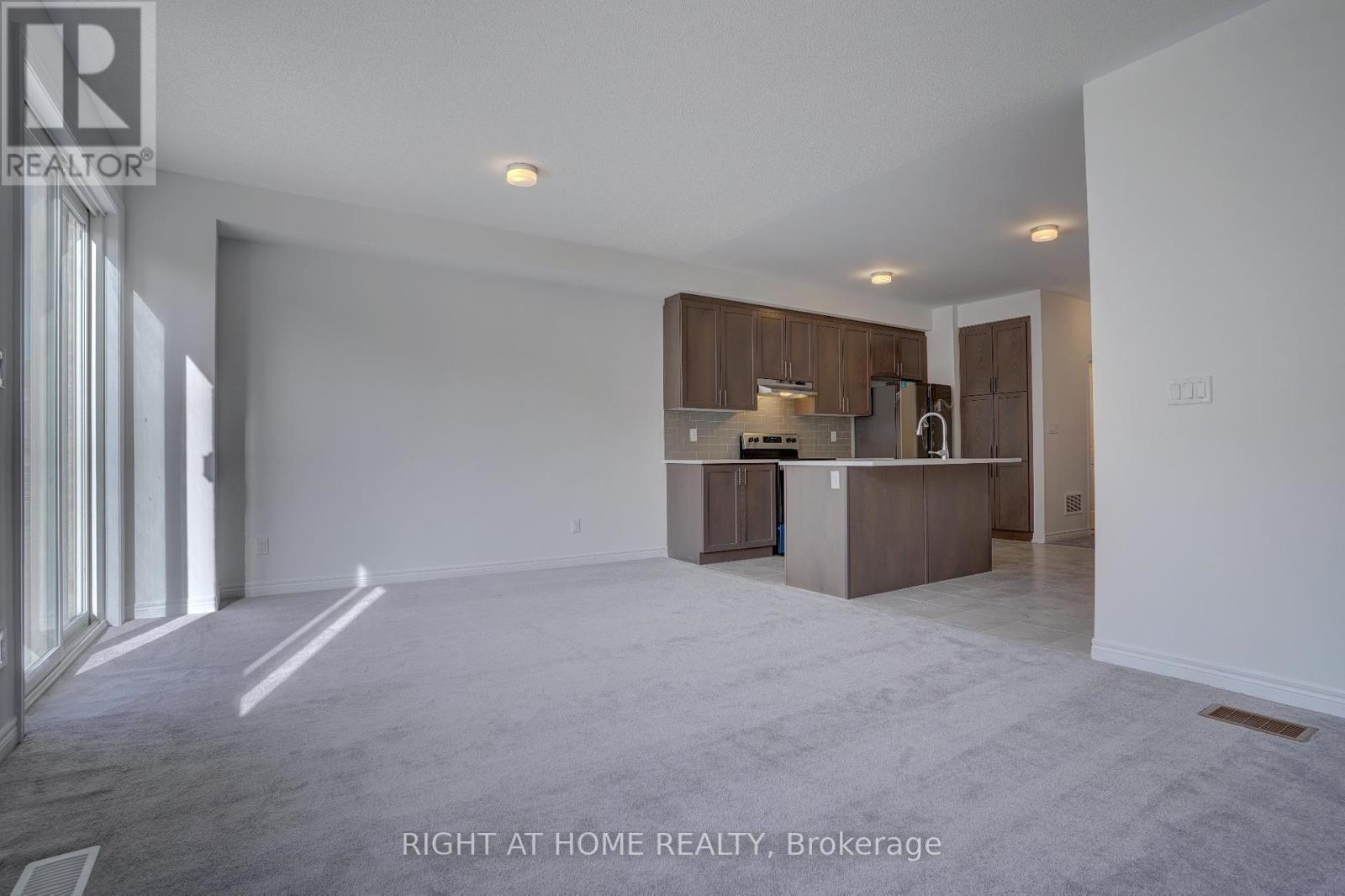 2038 CAMERON LOTT CRESCENT - 8