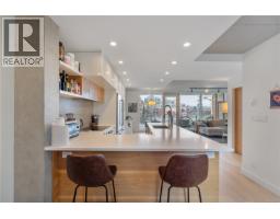 Entrance - 213 989 Johnson St, Victoria, BC V8V0E3 Photo 10