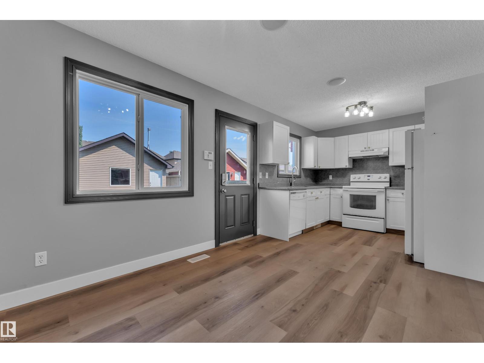 151 63 Street SW - Photo 14