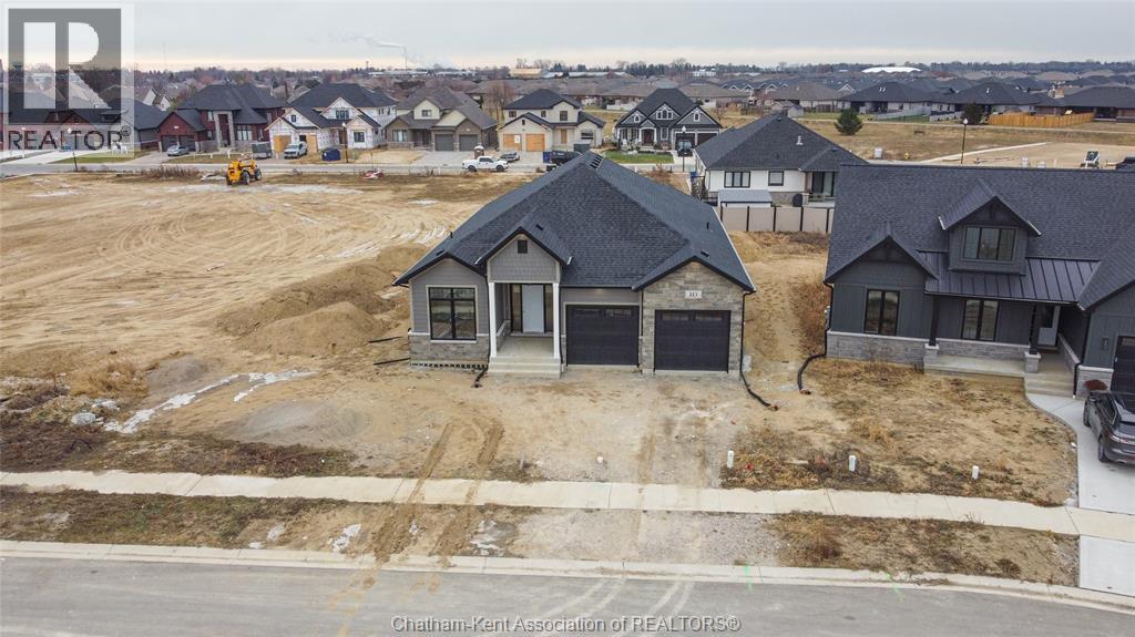 96 BLOOMINGTON WAY - 45