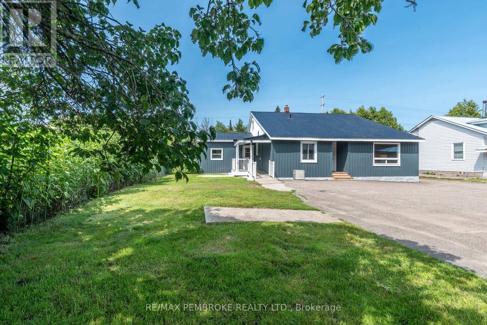 32560 HIGHWAY - Image 39