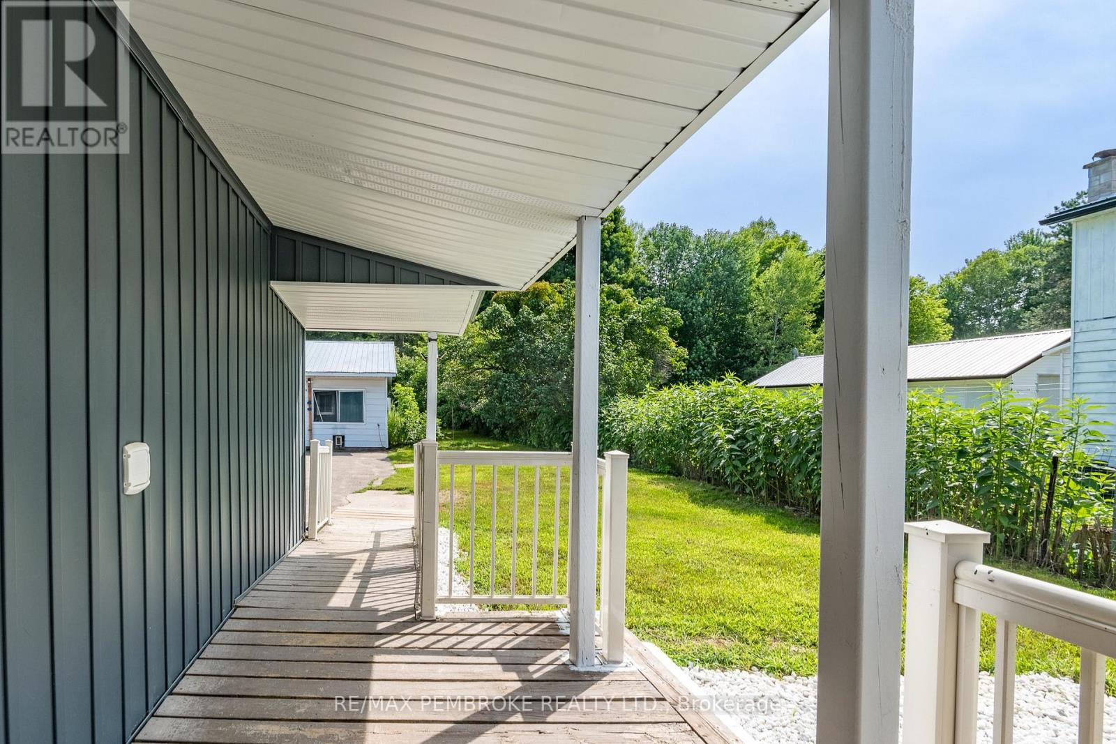 32560 HIGHWAY - Image 40