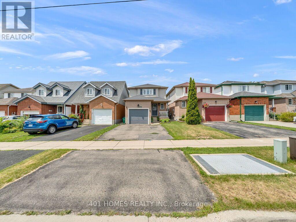 37 ACTIVA AVENUE — photo 3