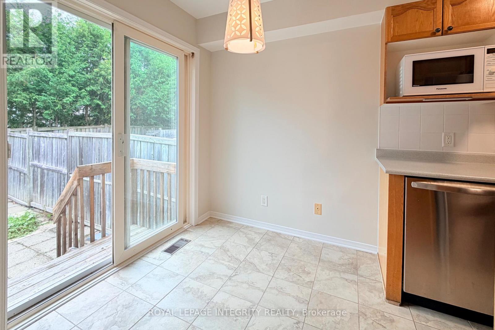 3 Bed, 3 Bath House for Rent in Ottawa – 56 CELEBRATION STREET, Ottawa – MLS# X13630982 - Image 10