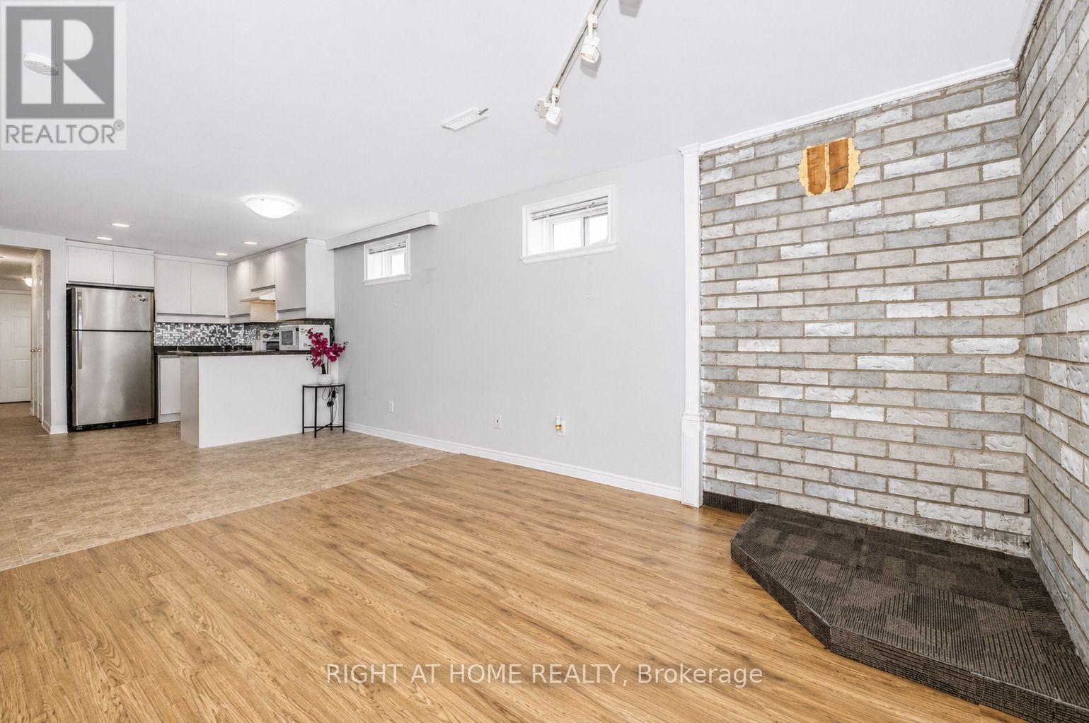 229 BRITANNIA AVENUE - 22