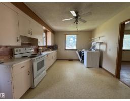 5617 50 St, Vegreville, AB T9C1H7 Photo 6