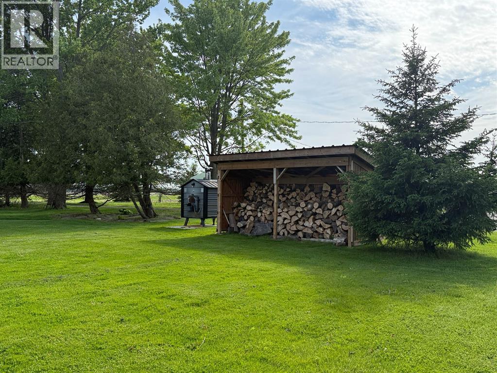 8192 PETROLIA LINE - Image 30