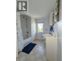 8192 Petrolia Line, Brooke Alvinston, ON N0N1A0 Photo 18